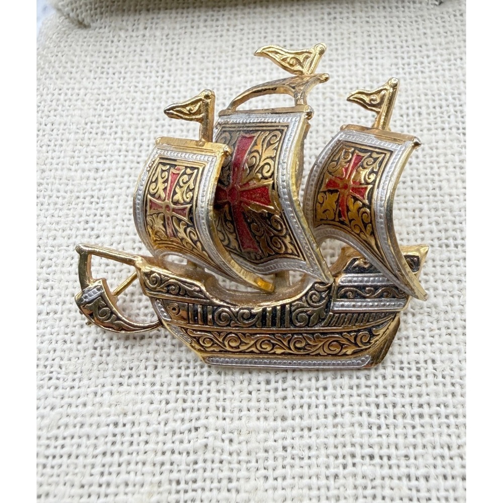 Spain Damascene Spanish Galleon Ship Brooch Red Cross Detailed Nautical Pin 1.5"